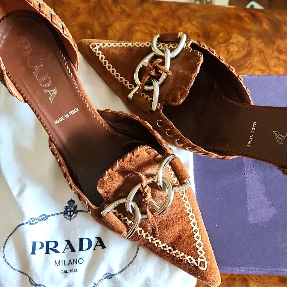 Prada Calzature Donna genuine, pointed toe shoes with buckle detai size 8, Terra